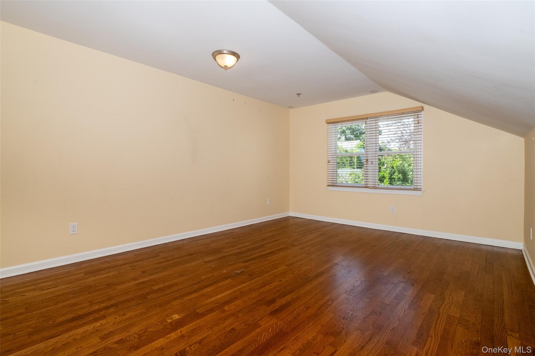 7 Ronalds Avenue Property Photo 10