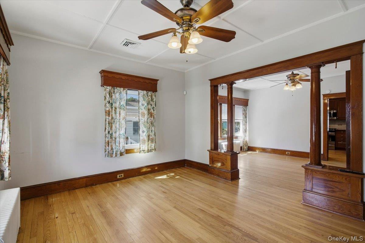 8 E Willow Street Property Photo 12