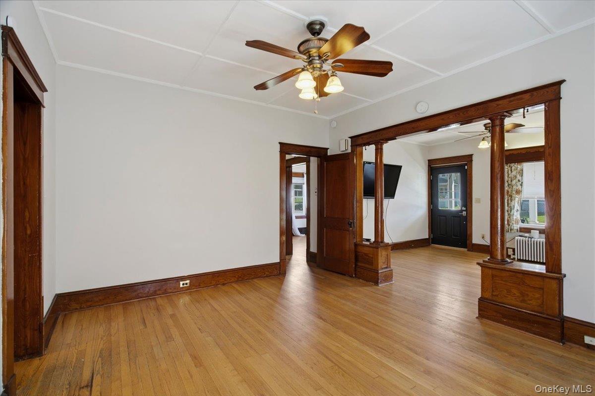 8 E Willow Street Property Photo 16