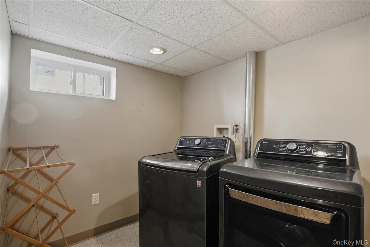 8 E Willow Street Property Photo 30