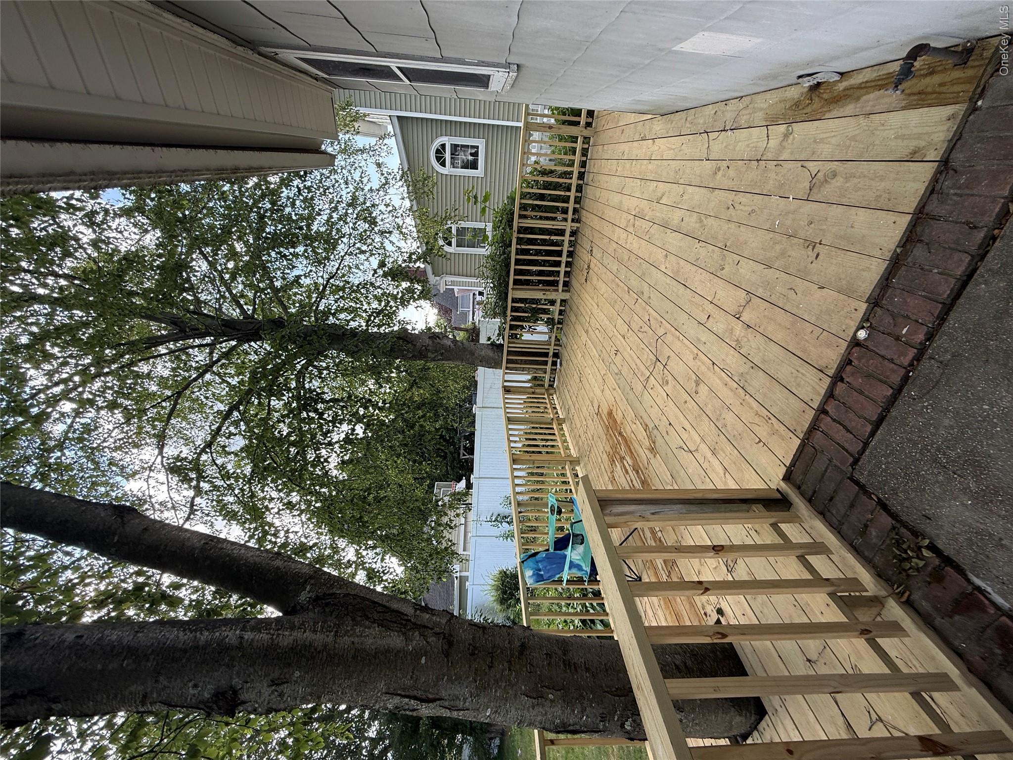 77 Woods Avenue Property Photo 6