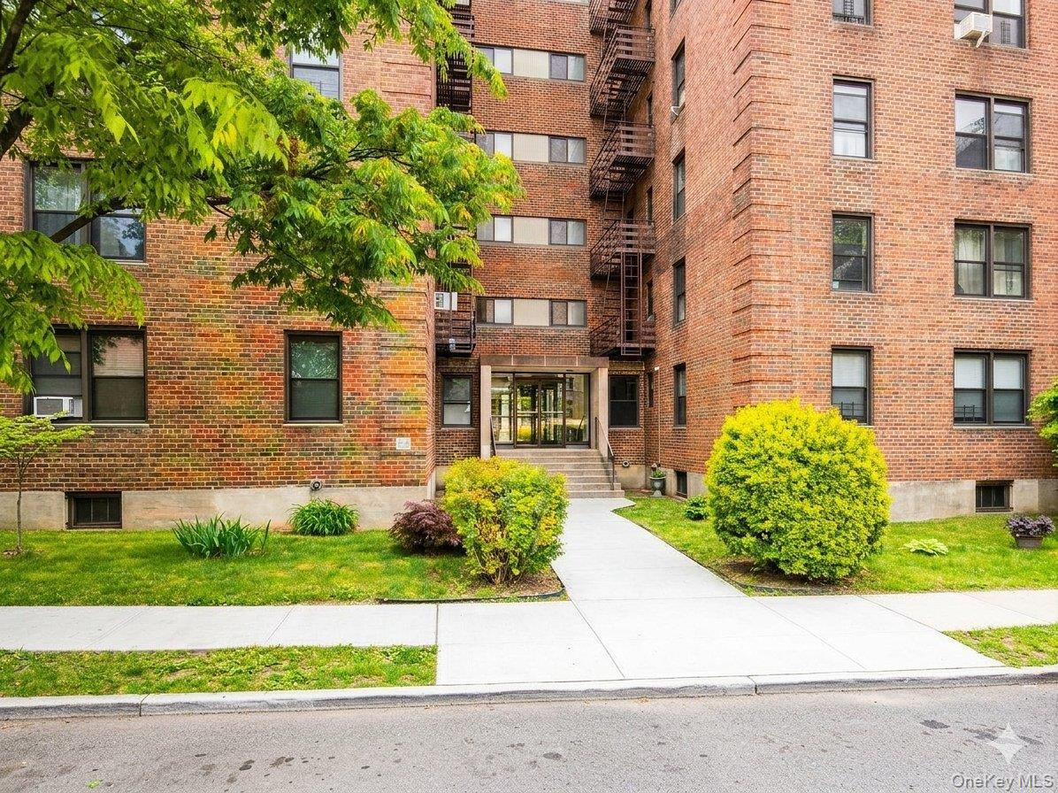 216-10 77th Avenue 3-o Property Photo 7