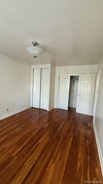 1007 E 223rd Street Property Photo 6