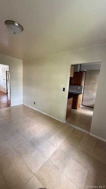 1007 E 223rd Street Property Photo 11