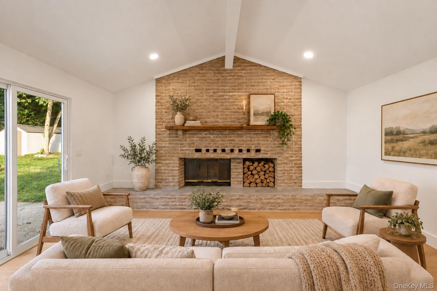 35 Winside Lane Property Photo 13