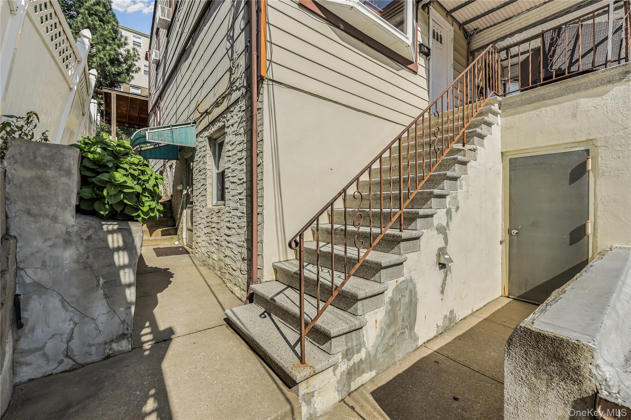 187 Woodland Avenue Property Photo 3