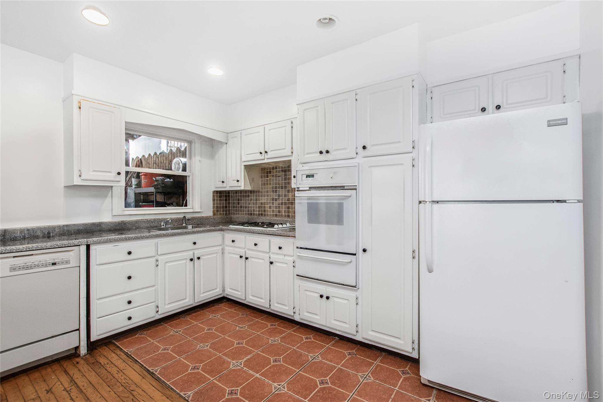 187 Woodland Avenue Property Photo 15