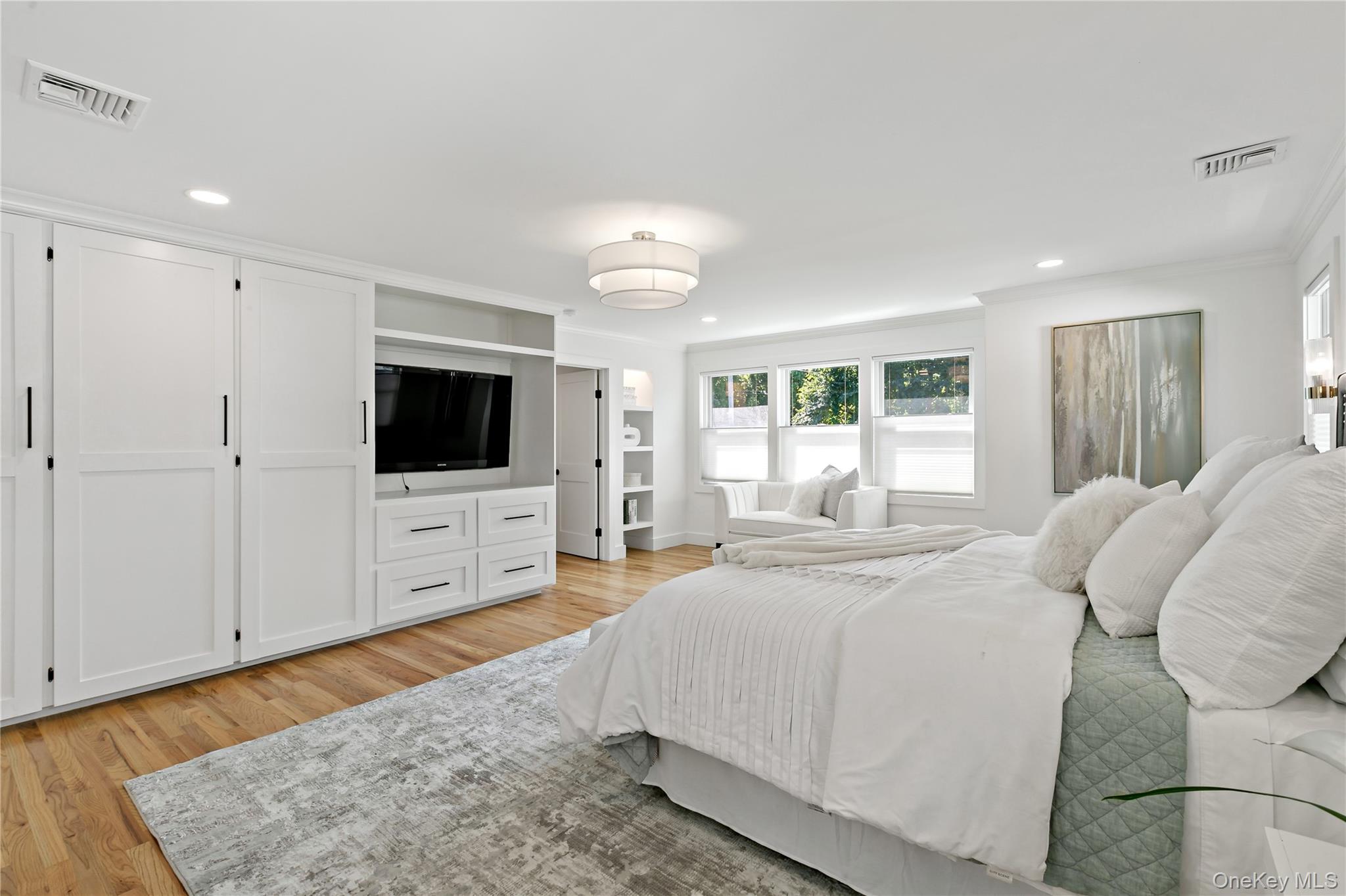 1 Stoneleigh Close Property Photo 15