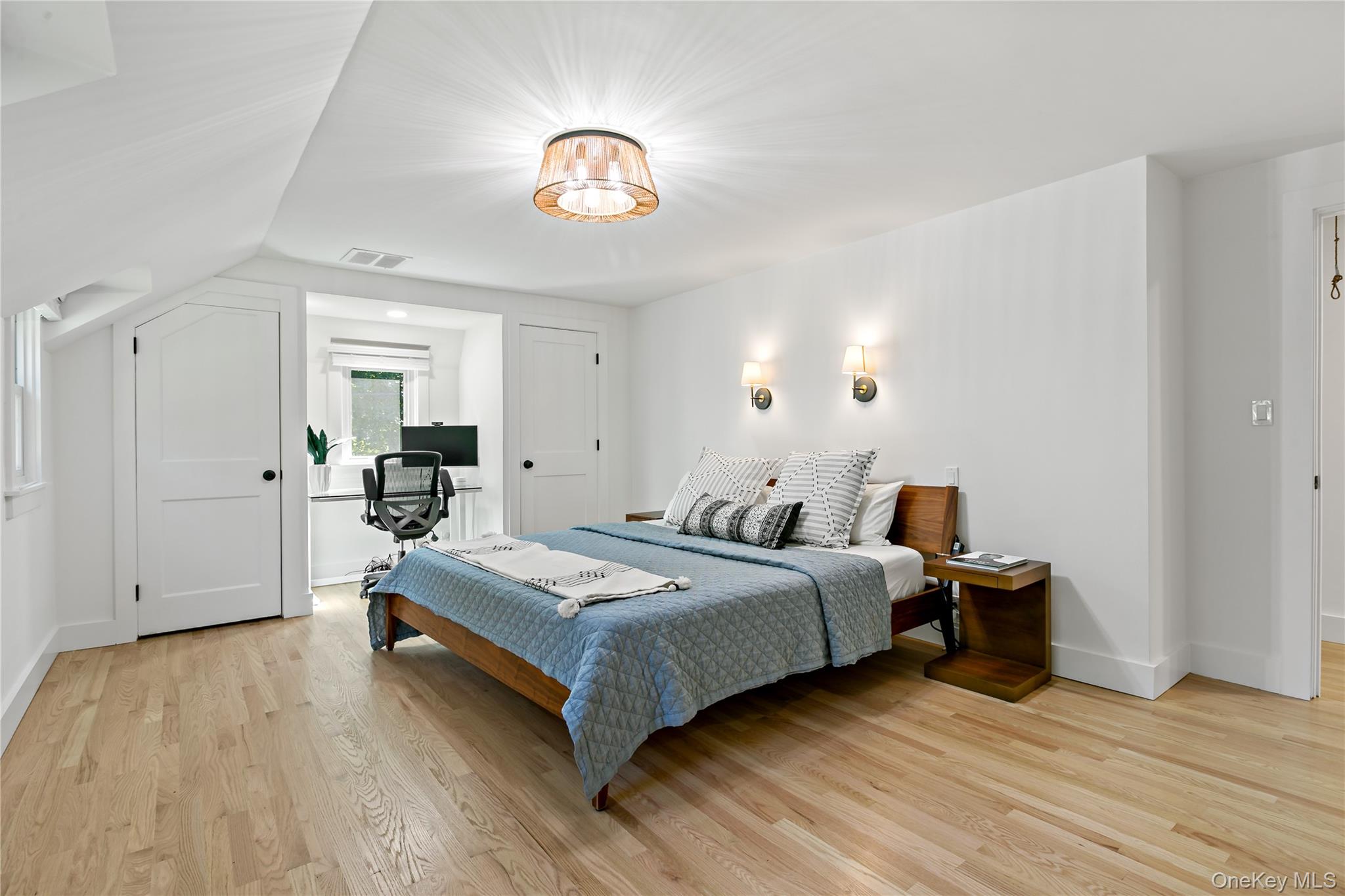 1 Stoneleigh Close Property Photo 21