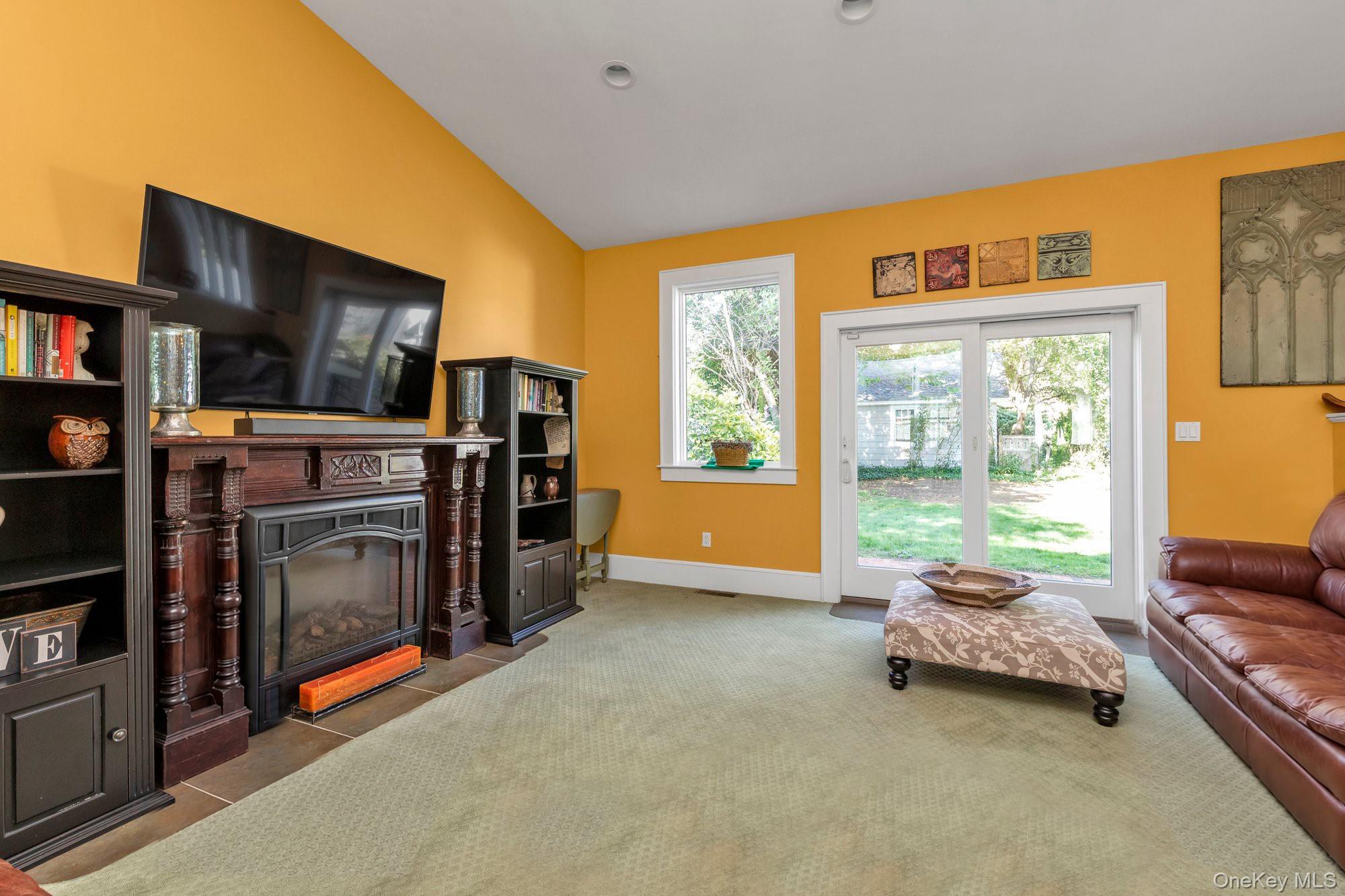 238 Burtis Avenue Property Photo 11