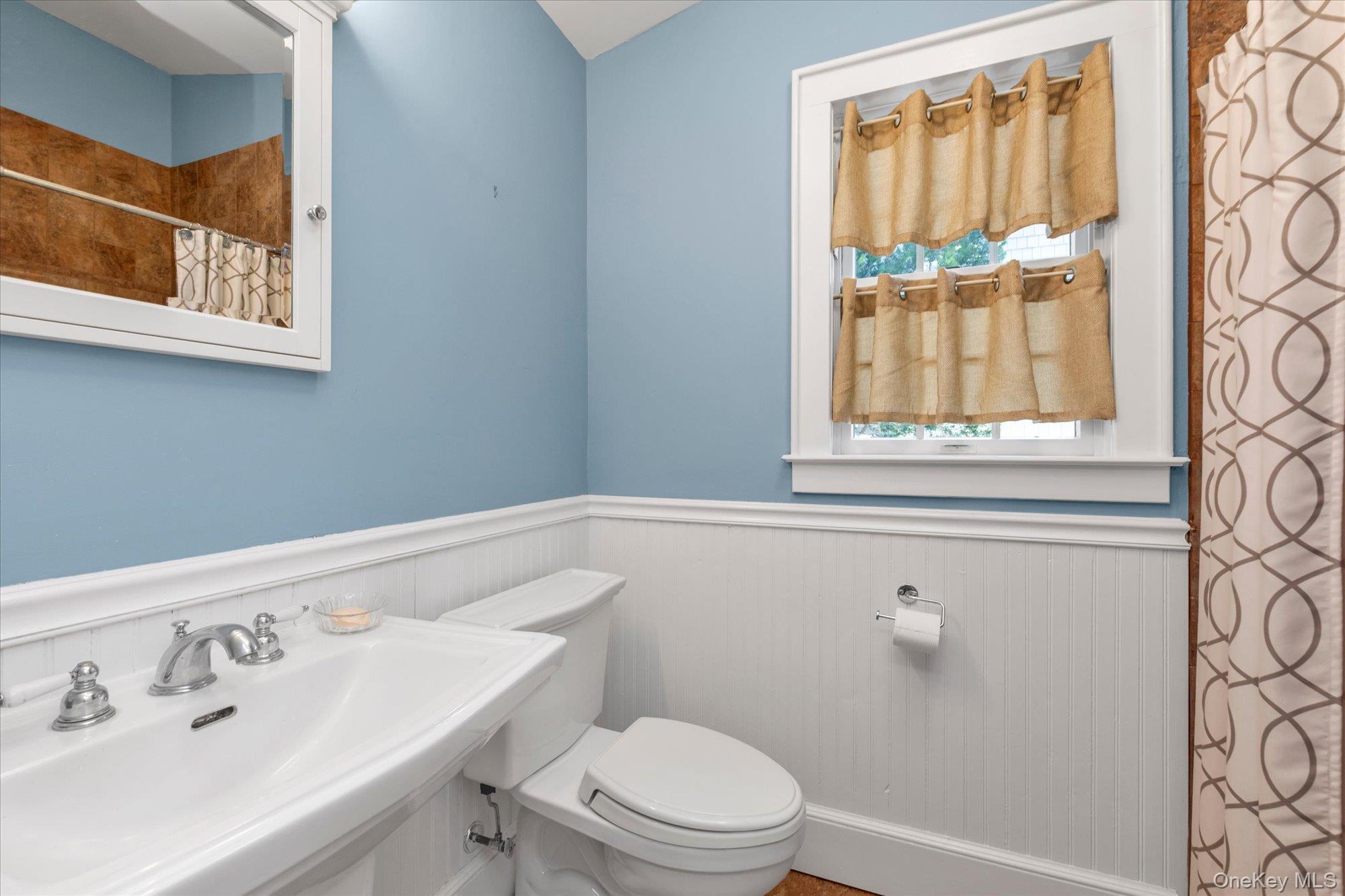 238 Burtis Avenue Property Photo 14