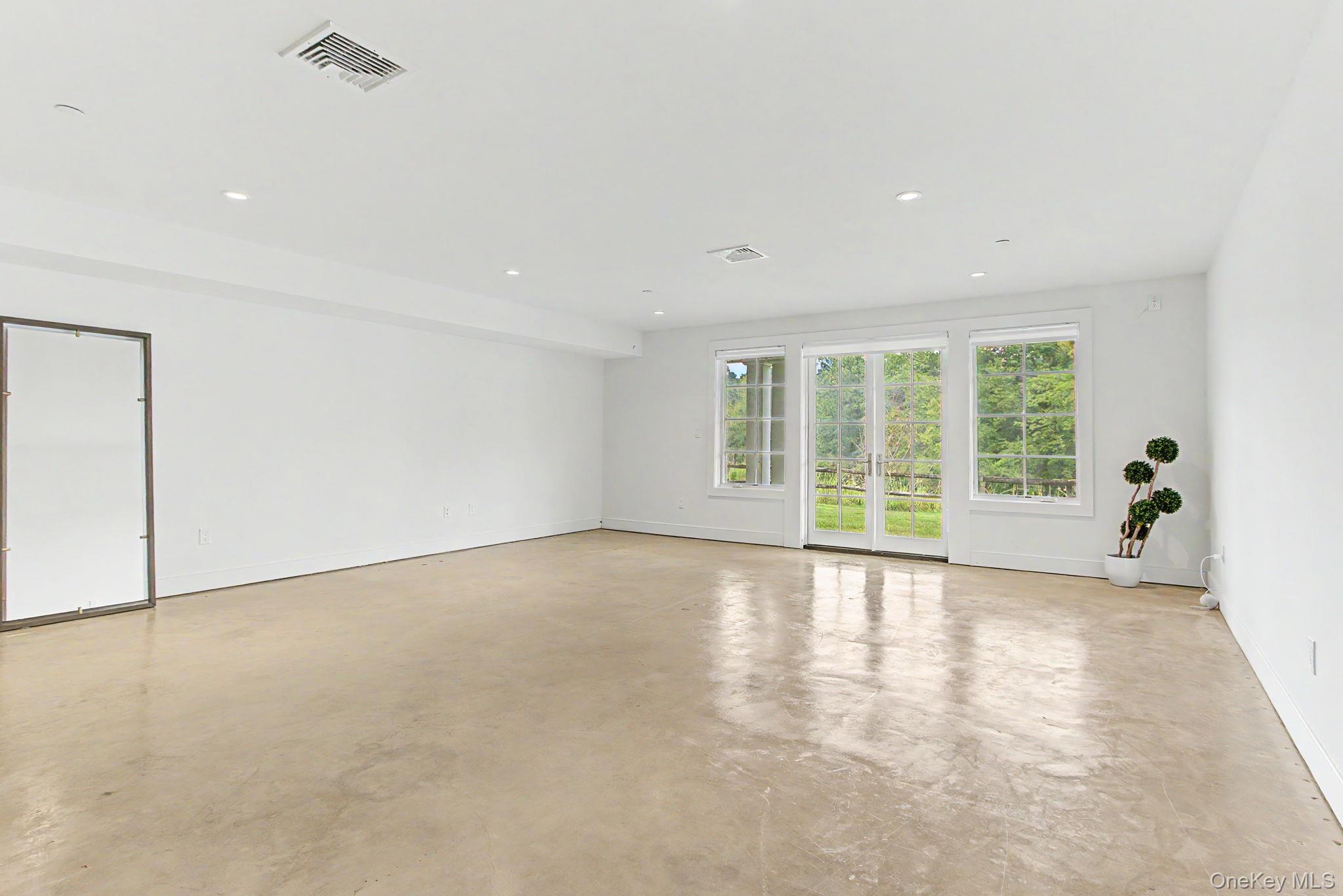 8 Jasmine Lane Property Photo 34