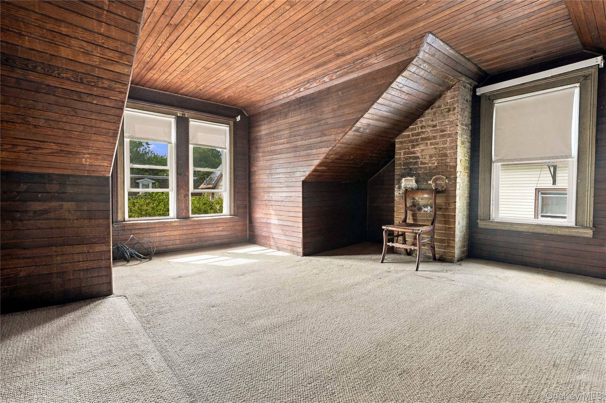 100 1st Avenue Property Photo 33