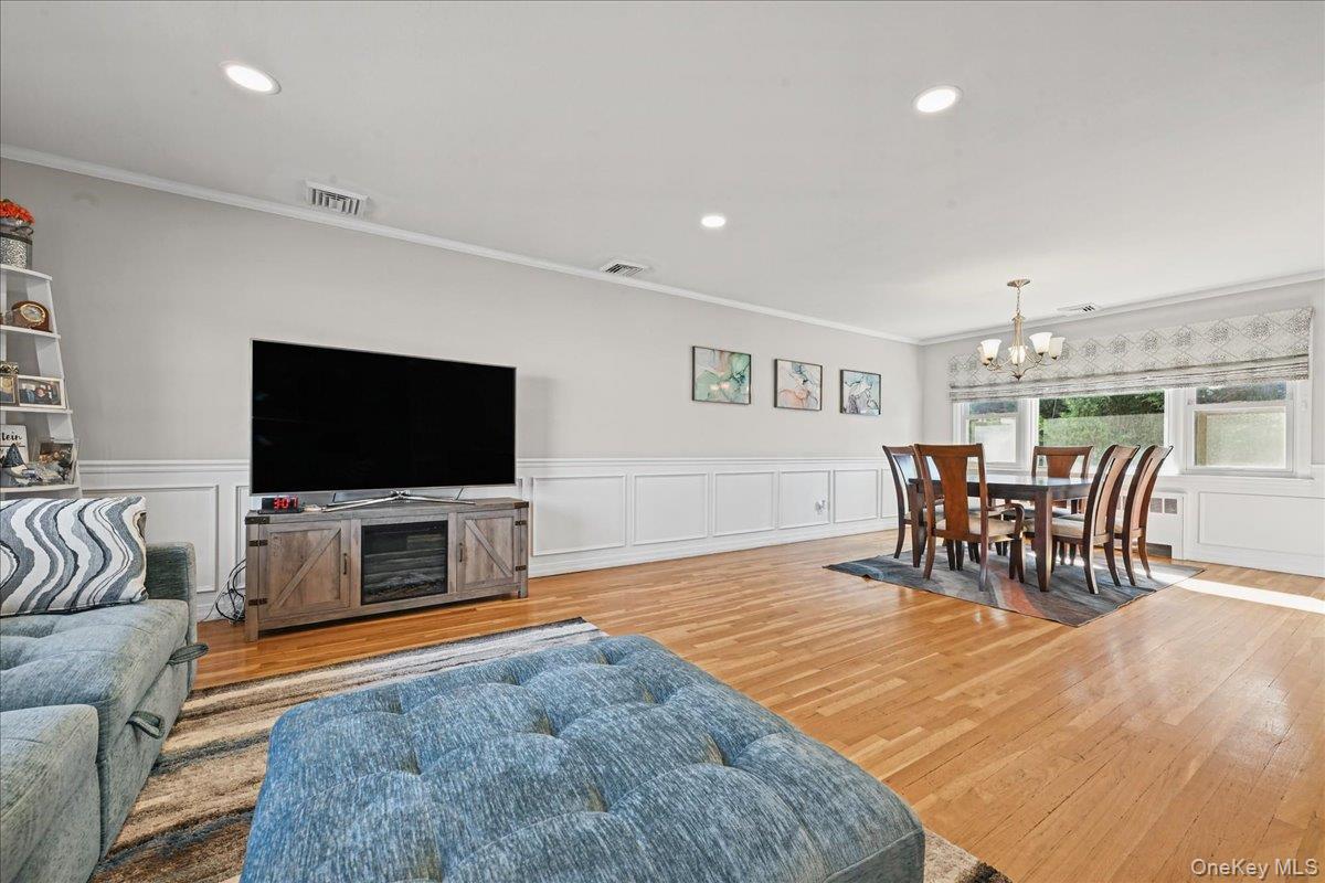 698 Edgewood Drive Property Photo 15