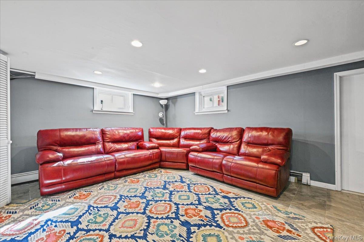 698 Edgewood Drive Property Photo 27