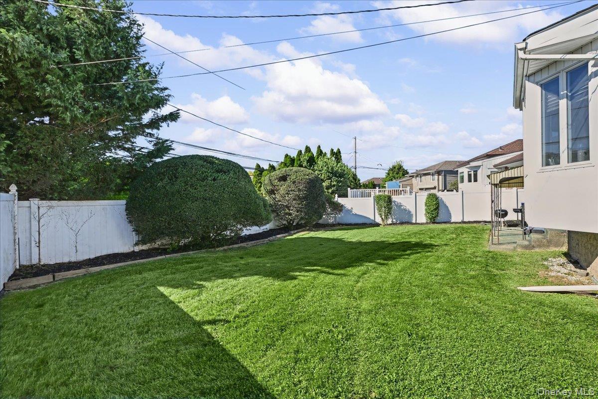 698 Edgewood Drive Property Photo 35