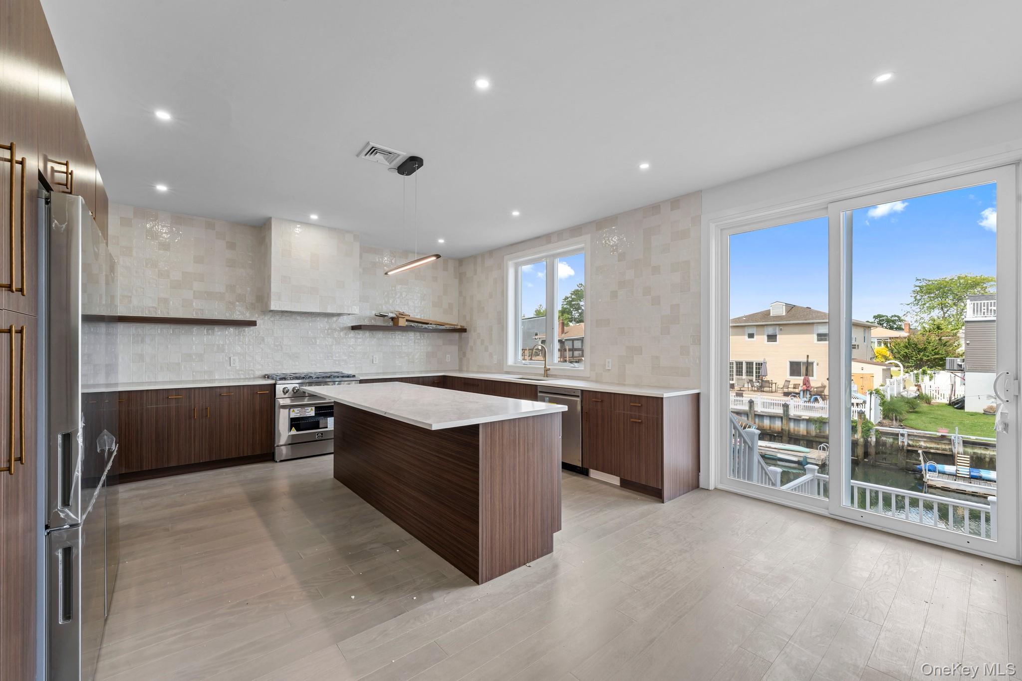 3453 Ocean Avenue Property Photo 5