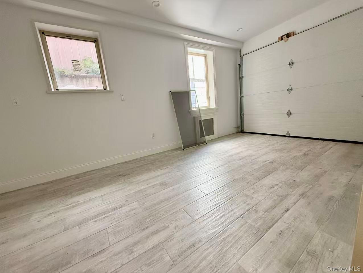 9-24 129th Street Property Photo 16