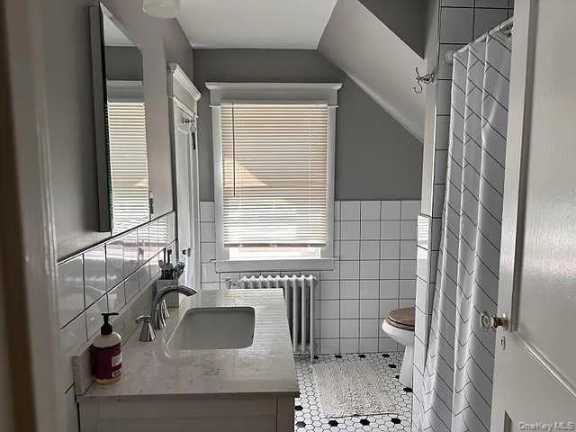 42 Sammis Street Property Photo 5