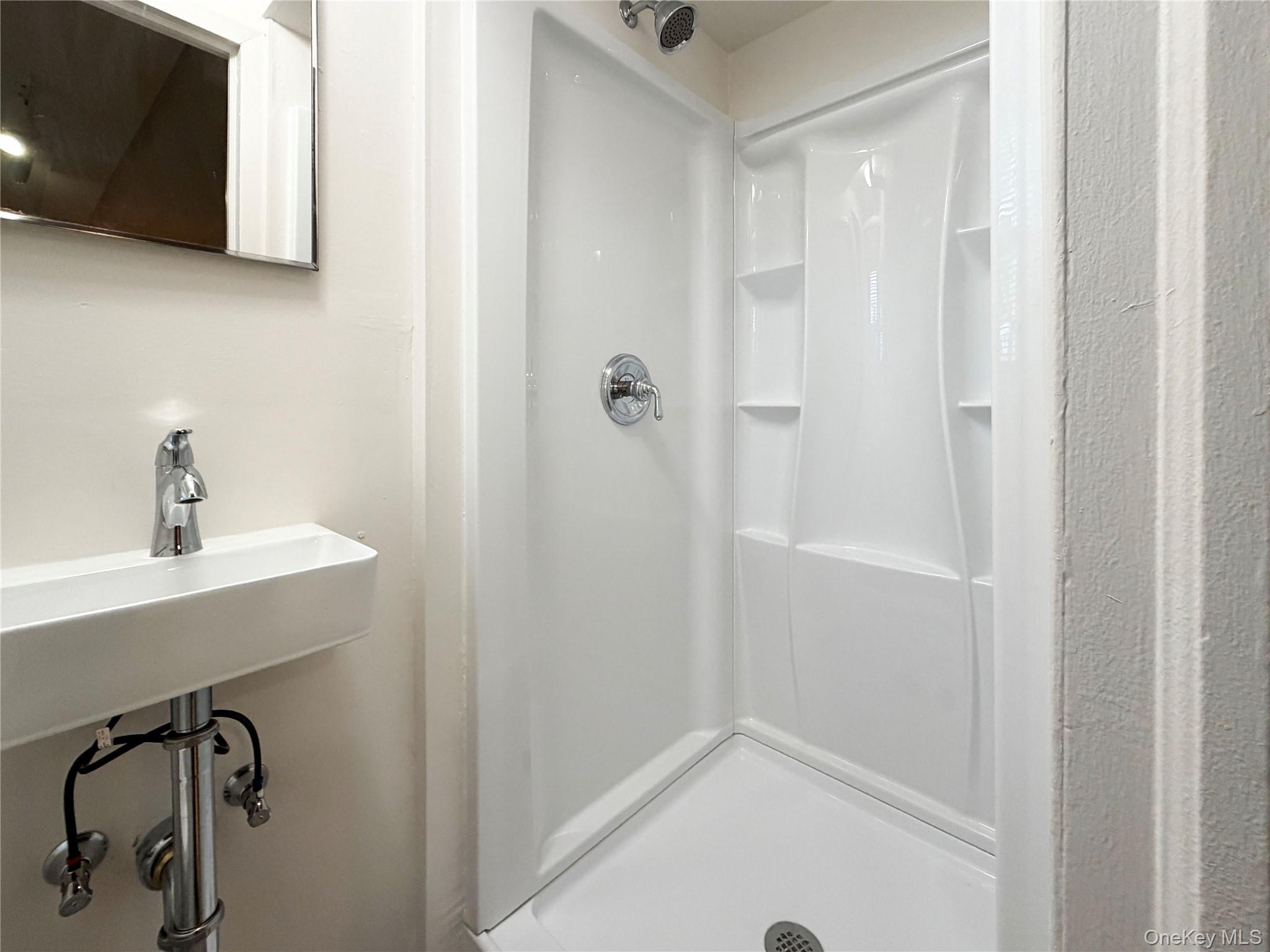 1941 Yates Avenue Property Photo 32