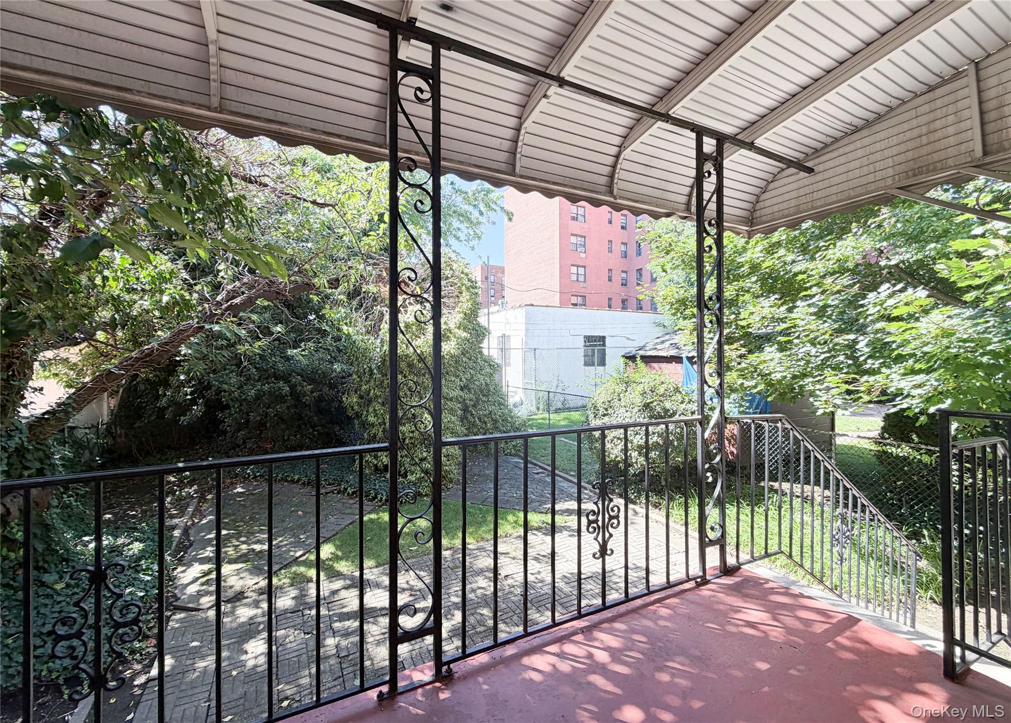 1941 Yates Avenue Property Photo 33