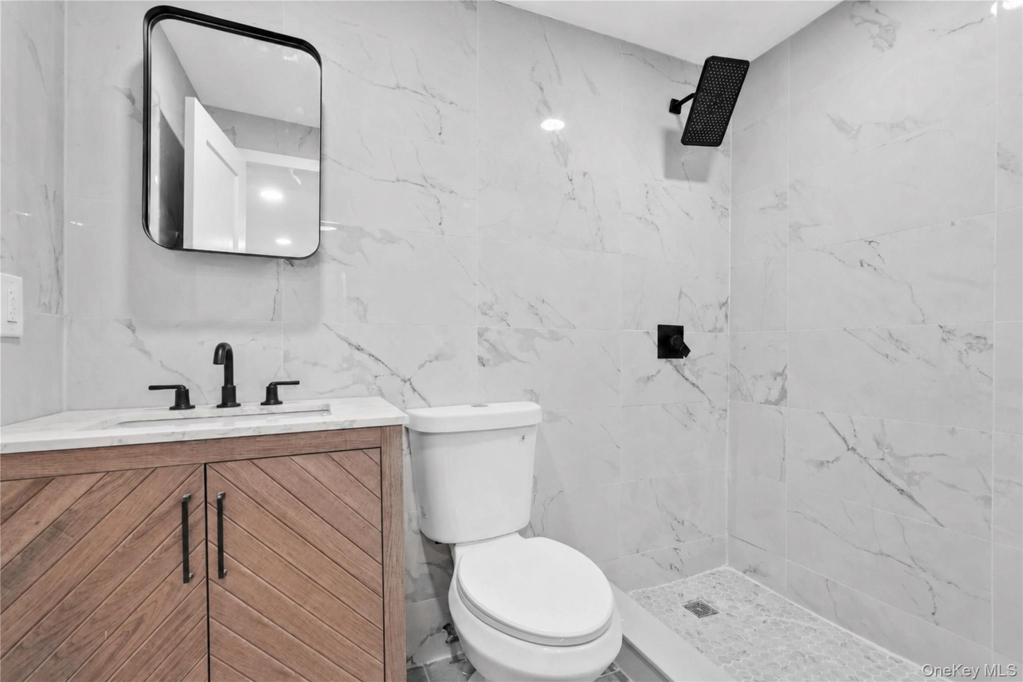 157-12b 110th Avenue Property Photo 15