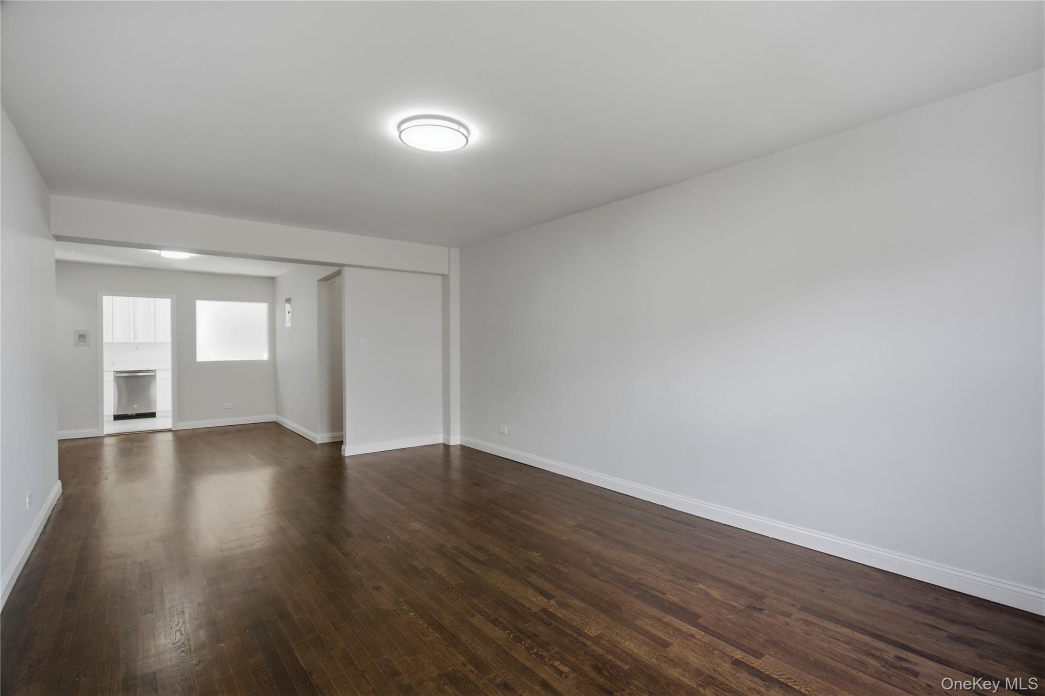 74-45 Yellowstone Boulevard 4g Property Photo 3