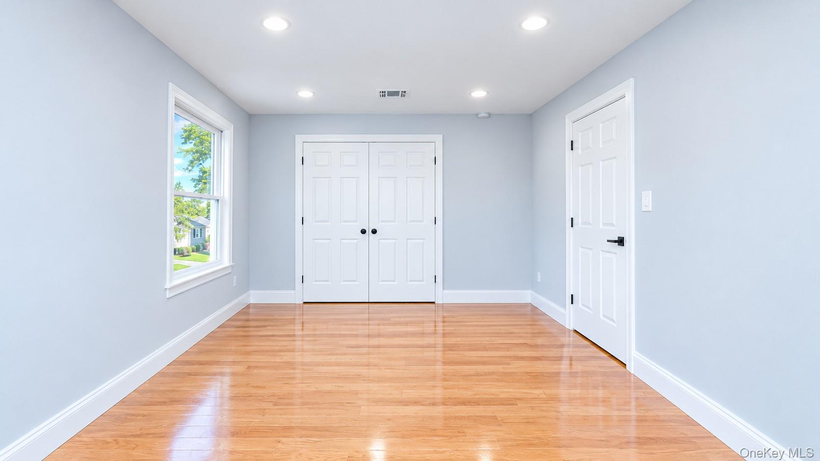 15 Coachman Lane Property Photo 12