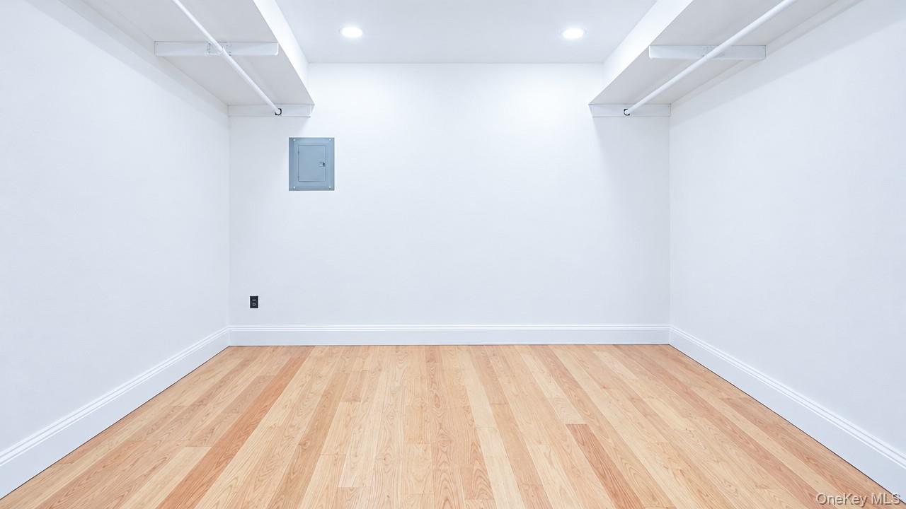15 Coachman Lane Property Photo 17