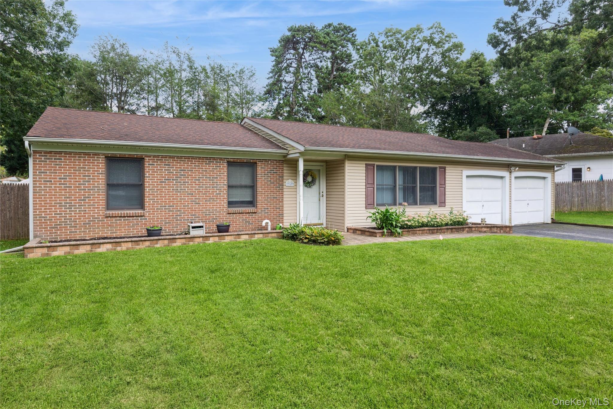 2769 Pond Road Property Photo 3