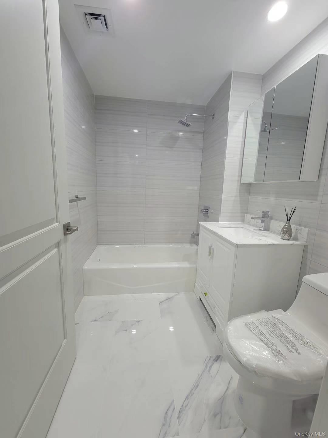 41-62 Bowne Street 12h Property Photo 5