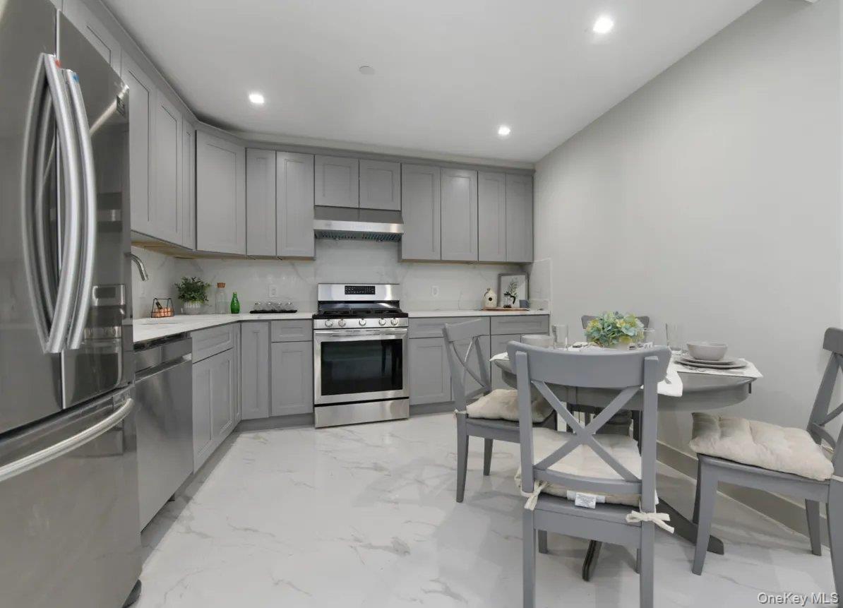 41-62 Bowne Street 12h Property Photo 6