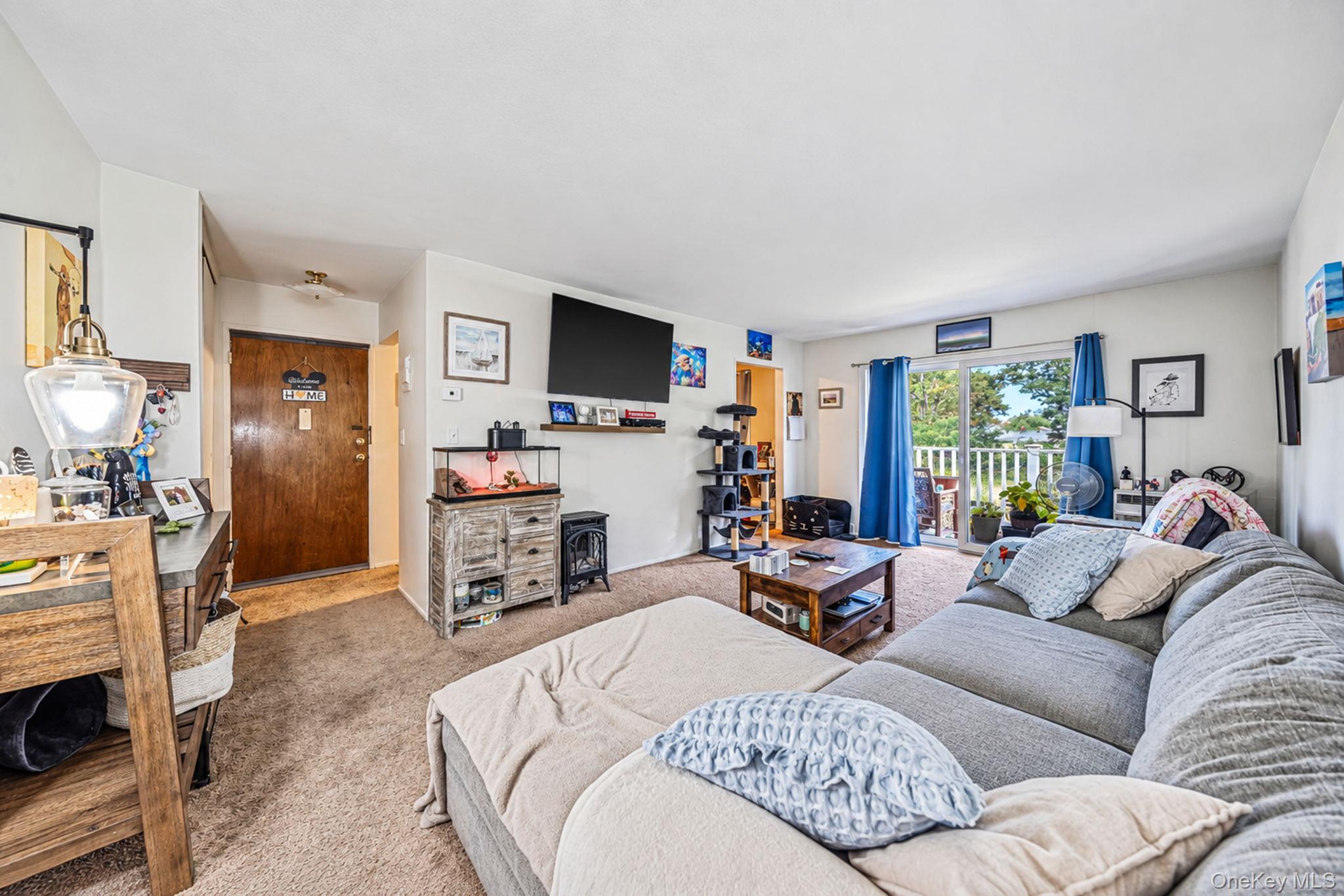 260 Waverly Avenue 72 Property Photo 7