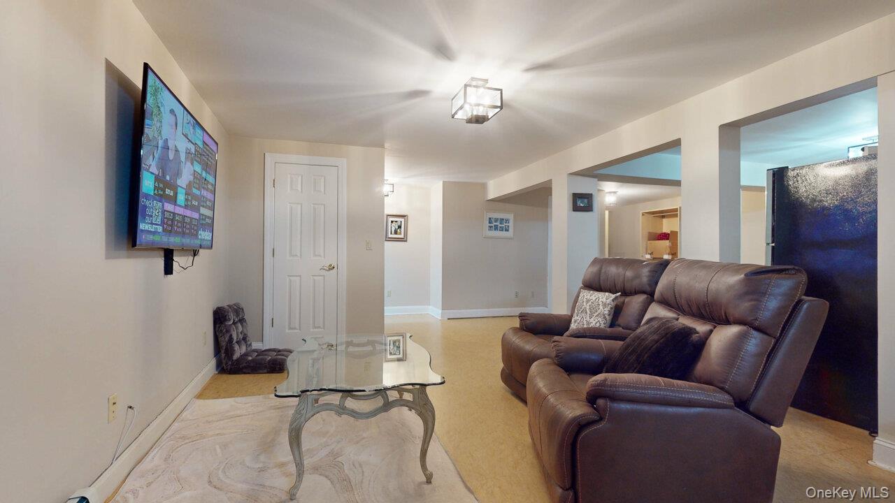 9 Roselawn Road Property Photo 28