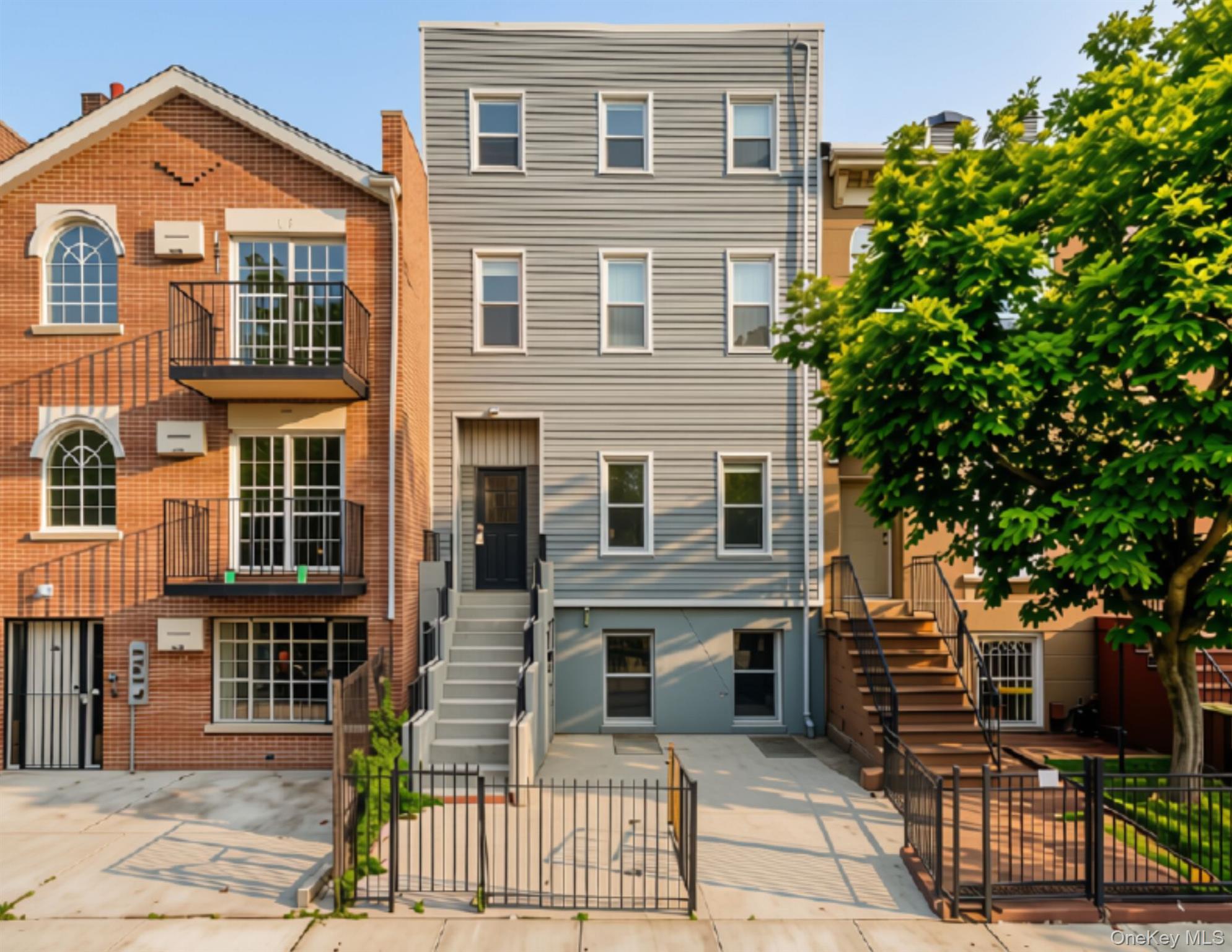 307 Quincy Street Property Photo 1