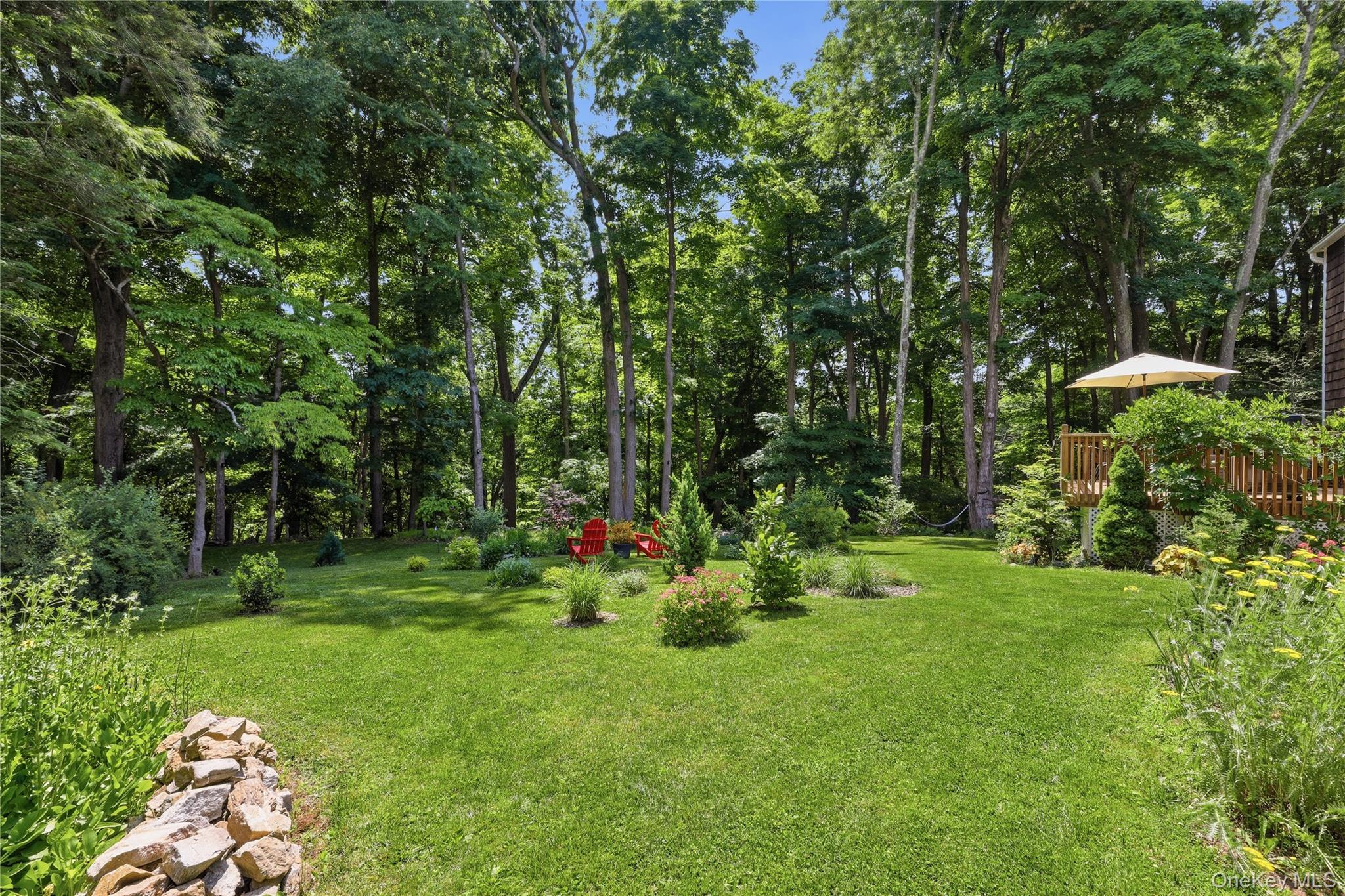 9 Cross Pond Road Property Photo 2