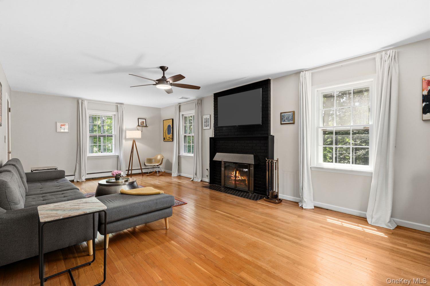 9 Cross Pond Road Property Photo 7