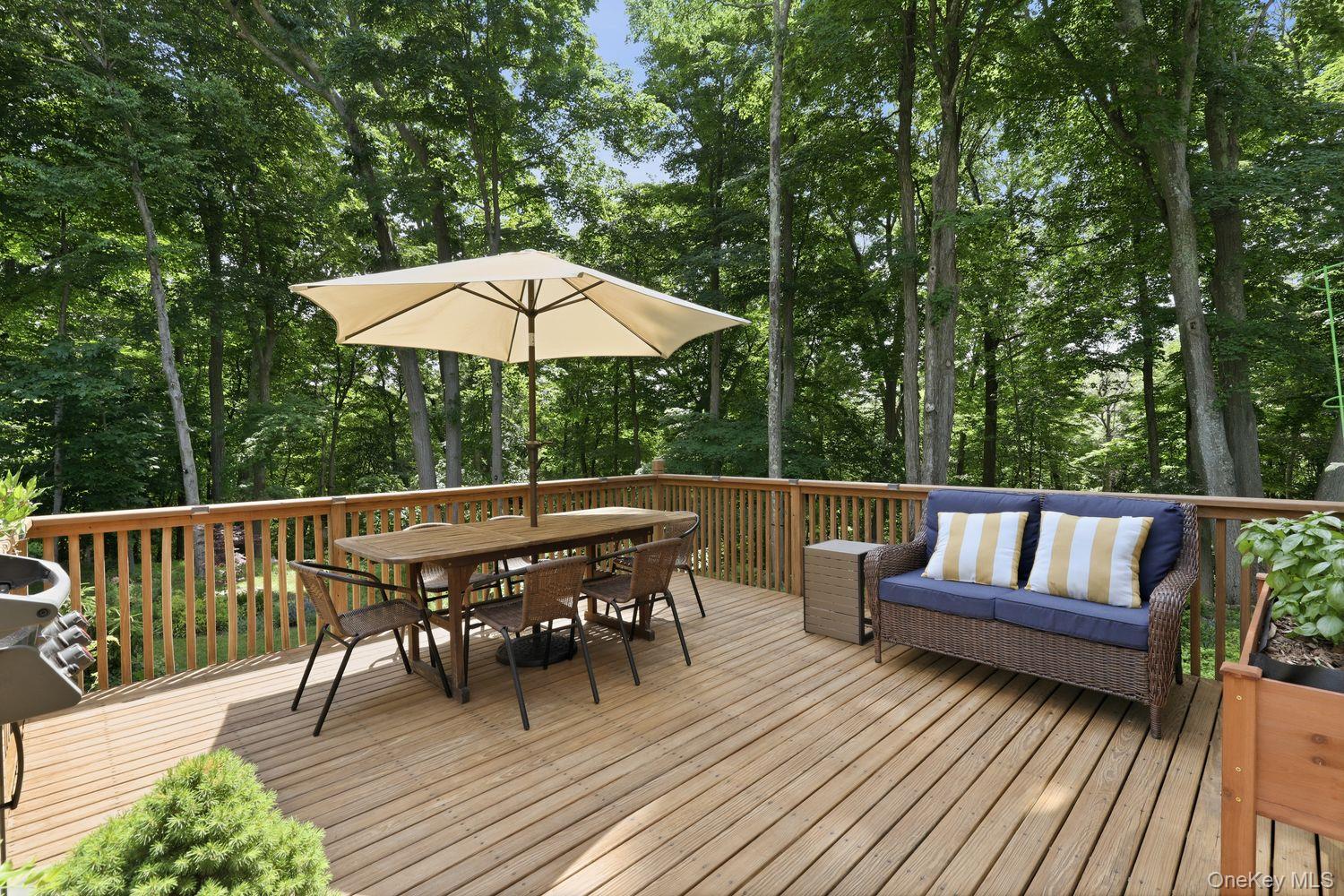 9 Cross Pond Road Property Photo 14