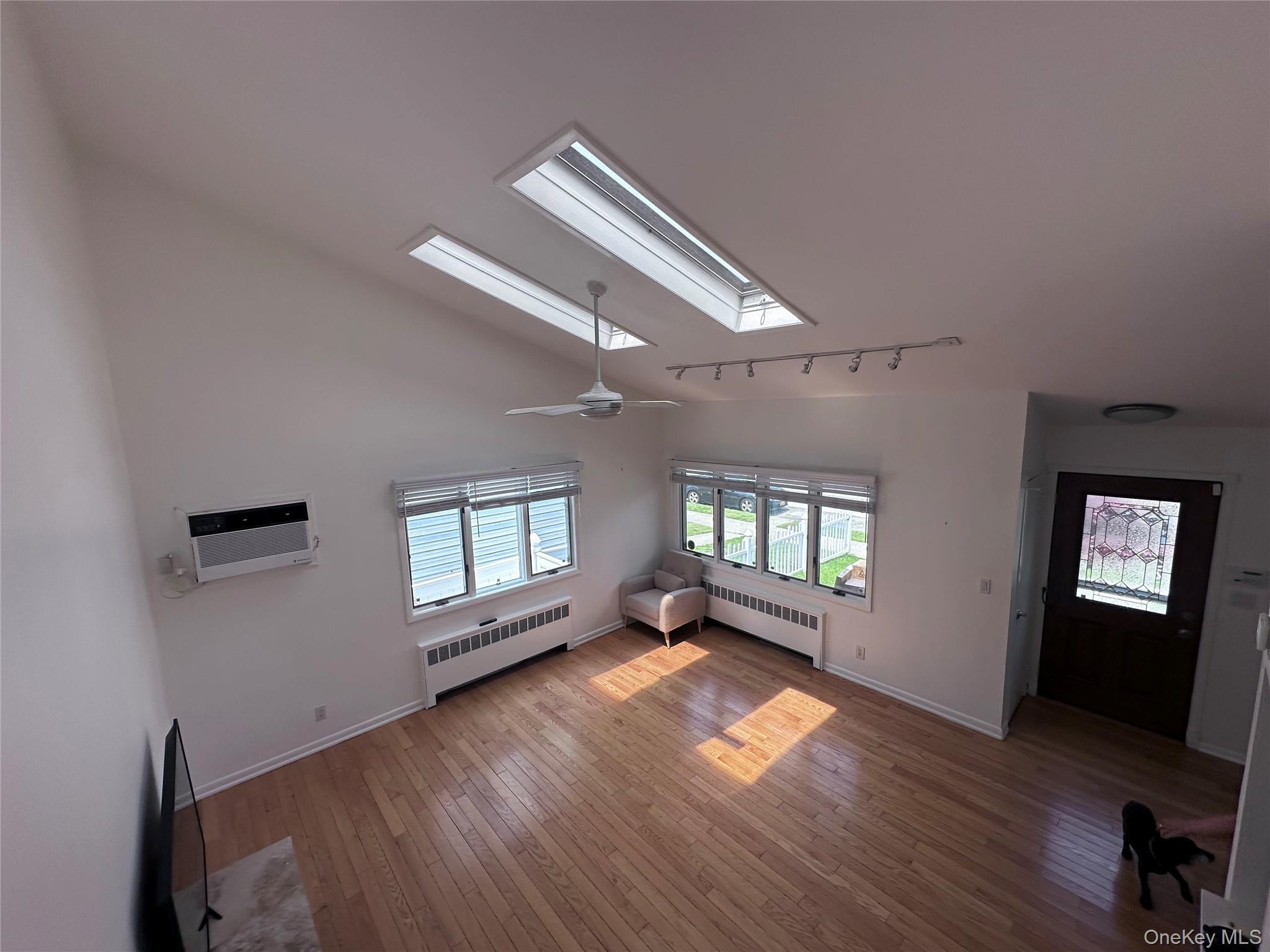 414 E Chester Street Property Photo 5