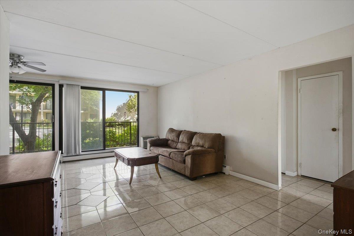 150 Overlook Avenue 1p Property Photo 4