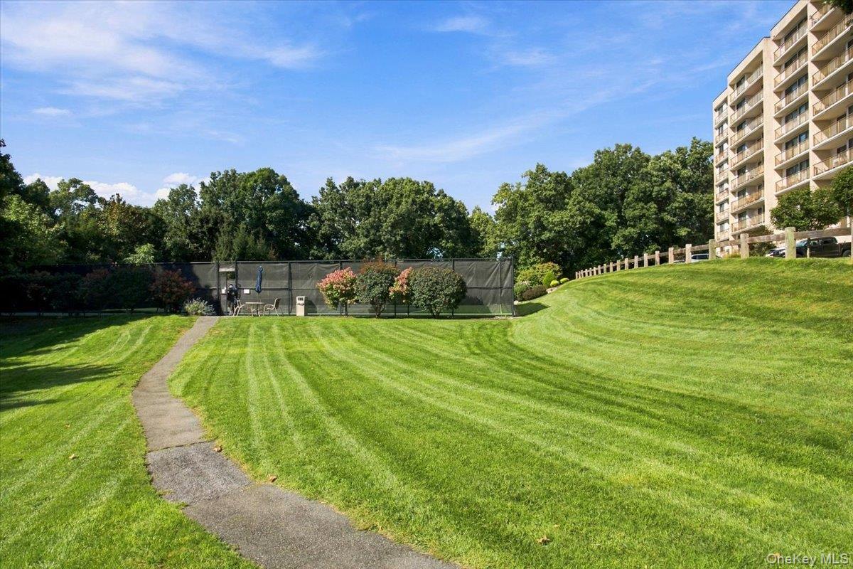 150 Overlook Avenue 1p Property Photo 15