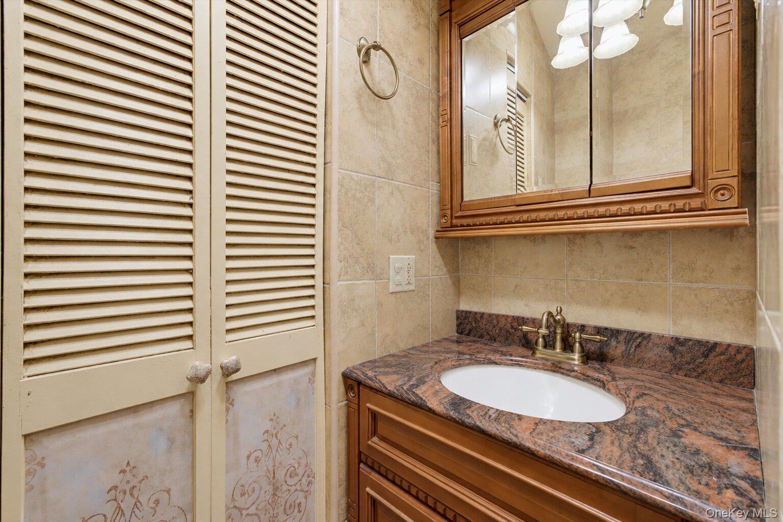 1758 Ulster Heights Road Property Photo 20