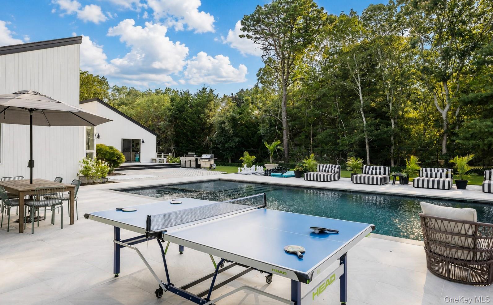 1050879 Property Photo 5