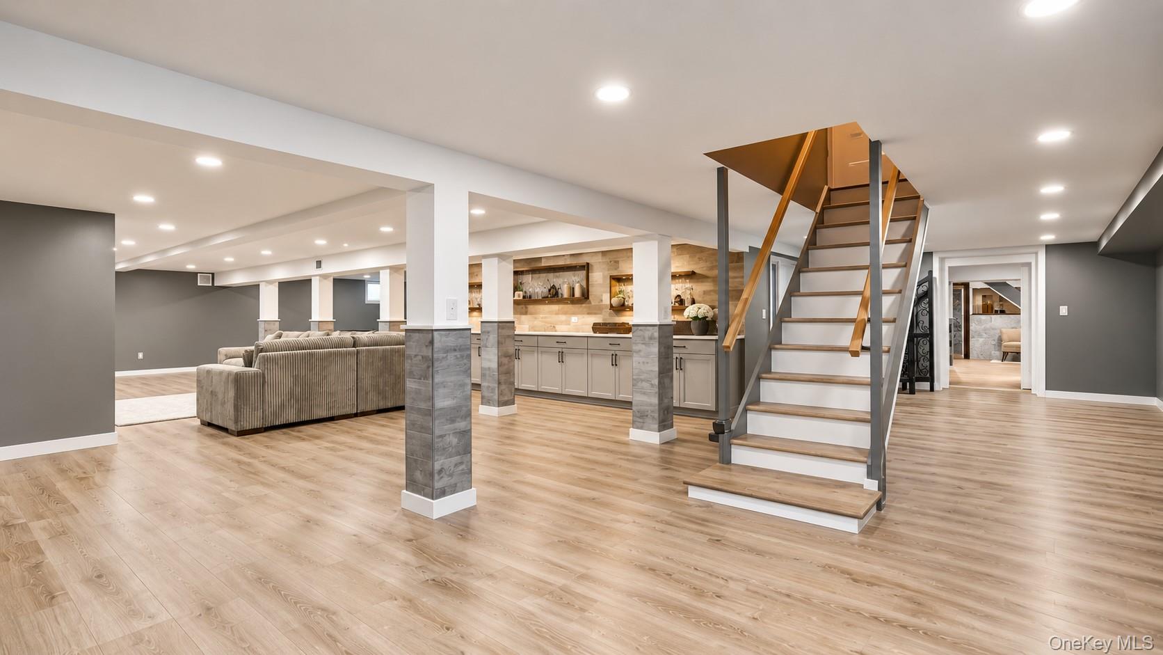 1050879 Property Photo 26