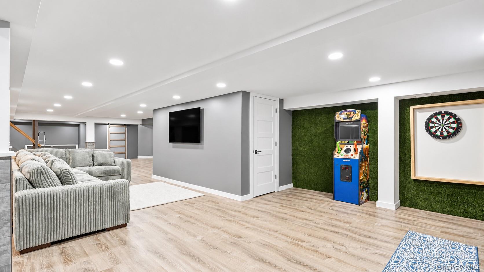 1050879 Property Photo 27