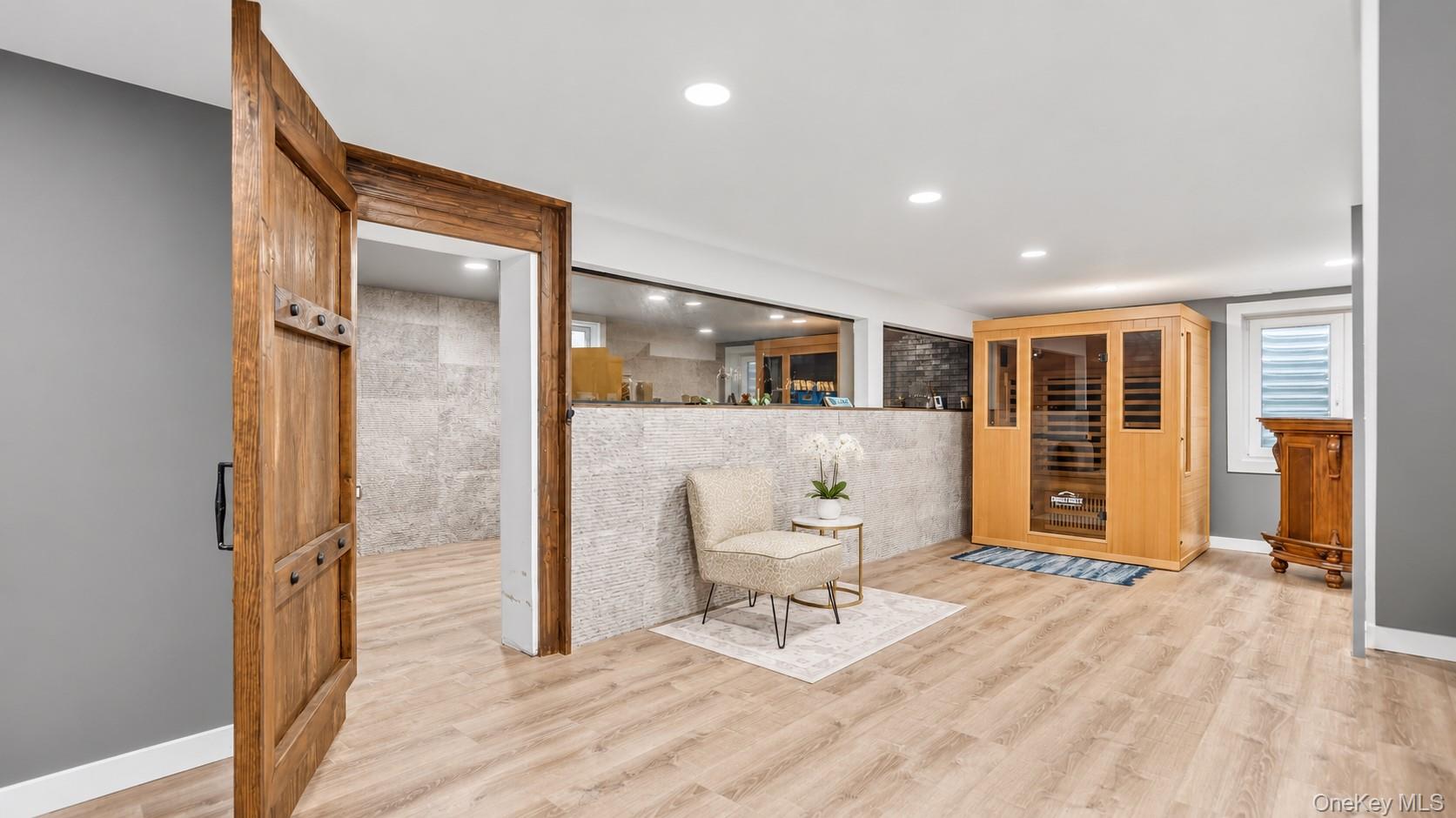 1050879 Property Photo 29