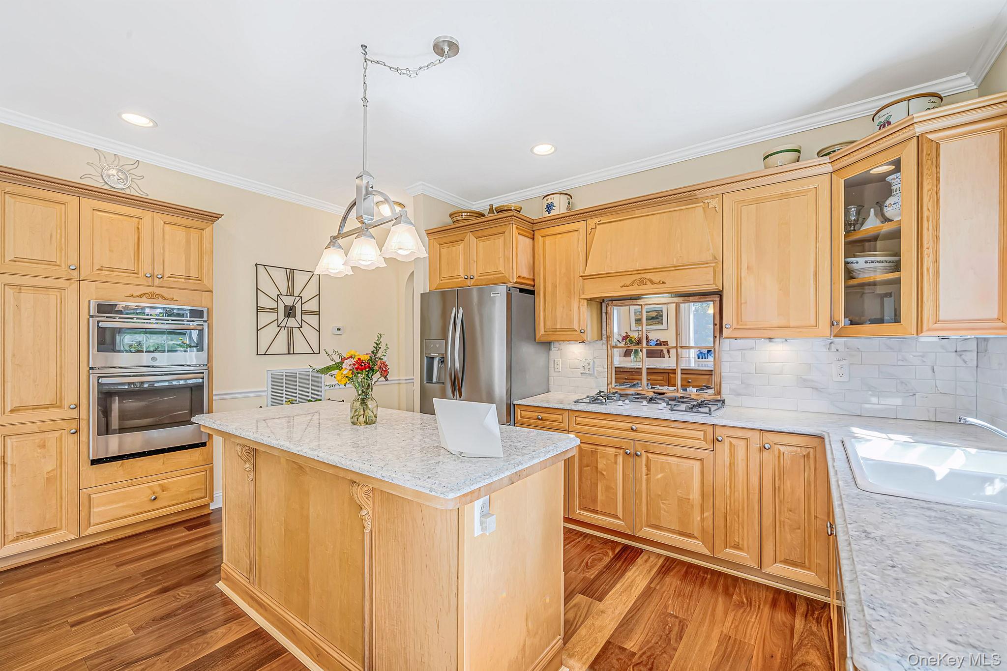 90 Golden Spruce Drive Property Photo 18
