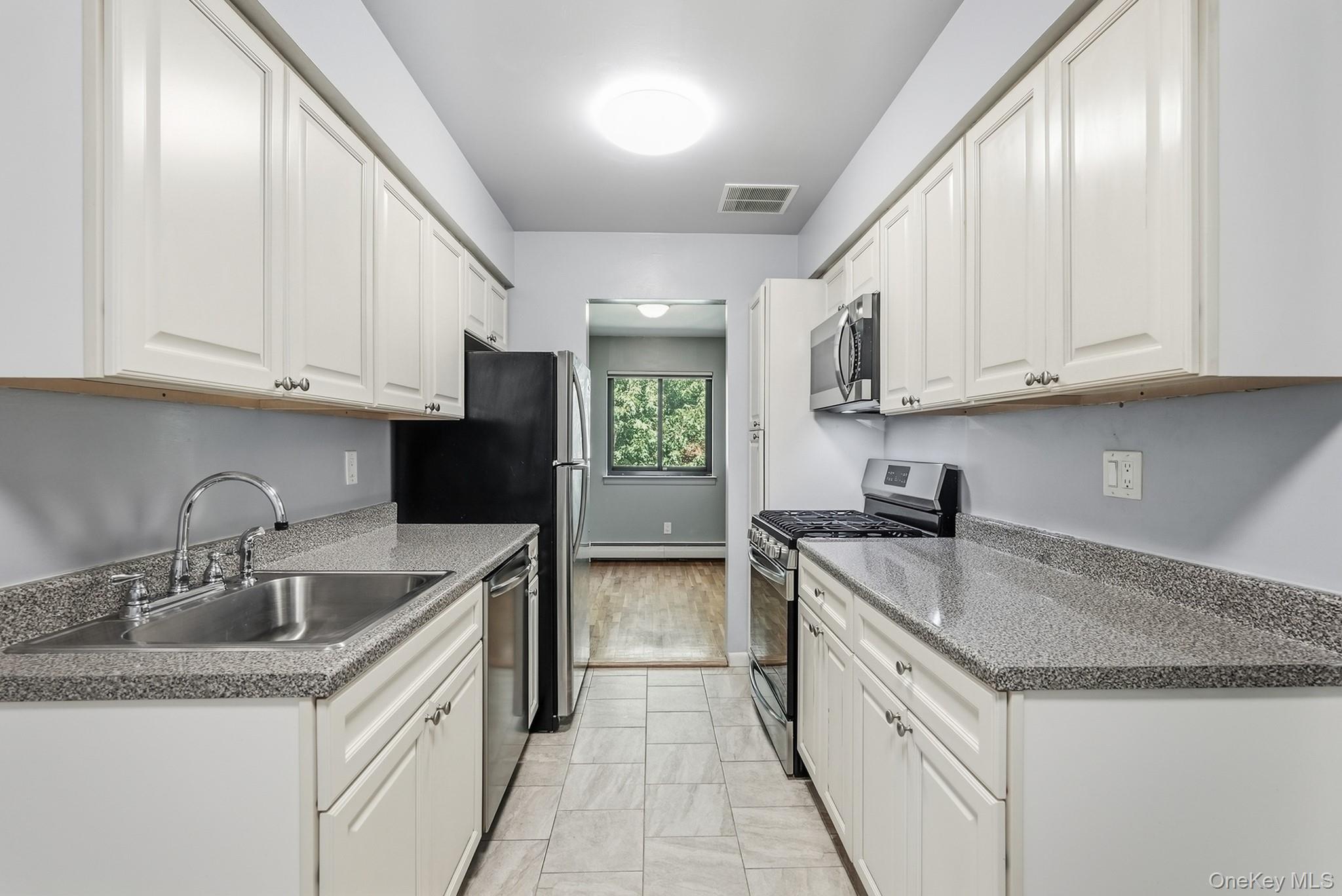 13 Brevoort Drive 2c Property Photo 21