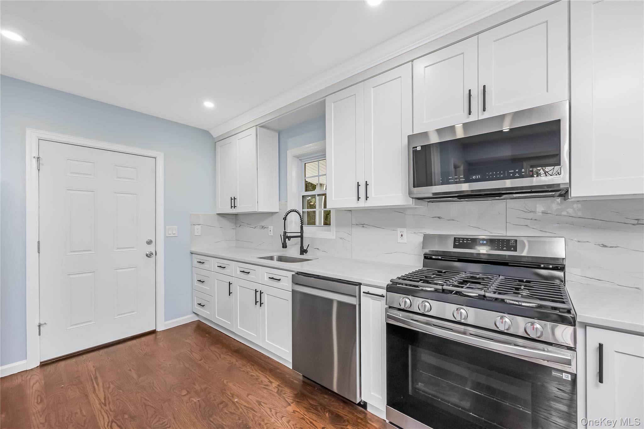 54 W Marshall Street Property Photo 11