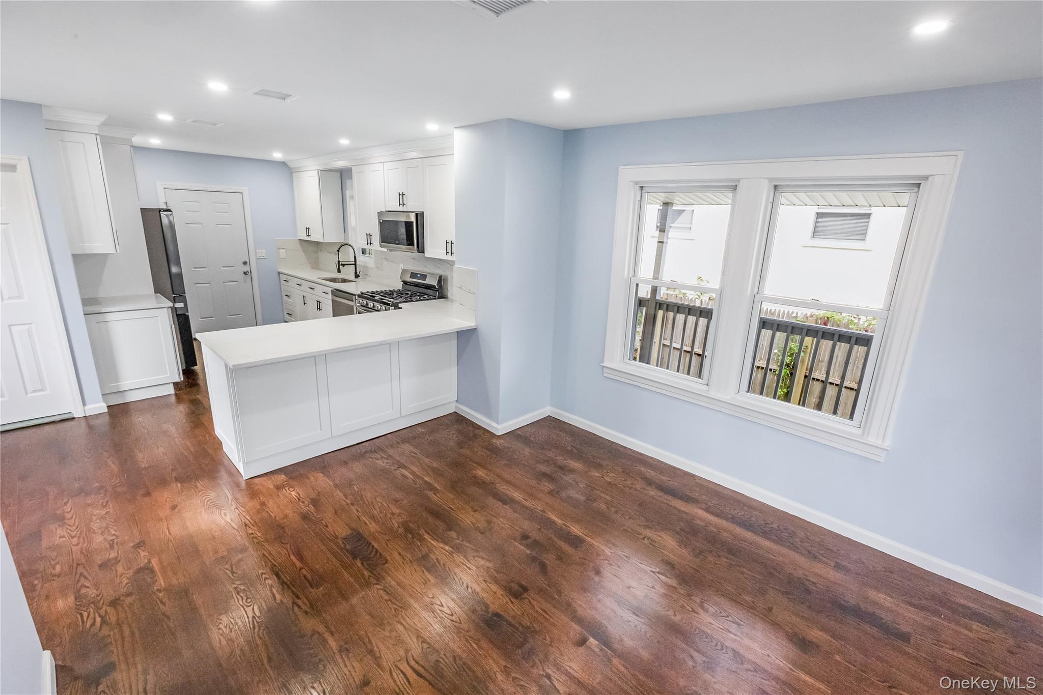 54 W Marshall Street Property Photo 13